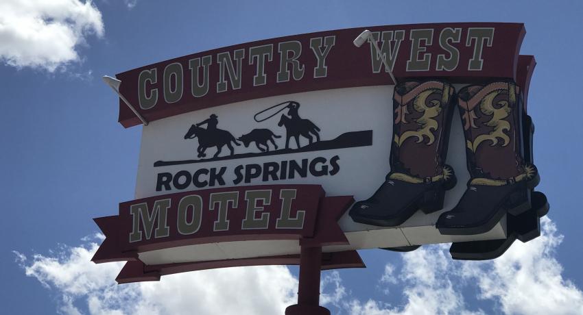 Country West Motel